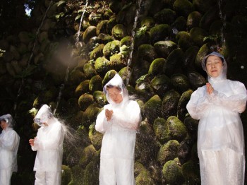 下山八幡社滝開き