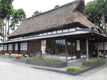 椚山いろり館