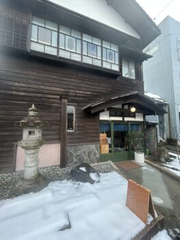 20778184-95D5-401F-A136-0FC40D32E656